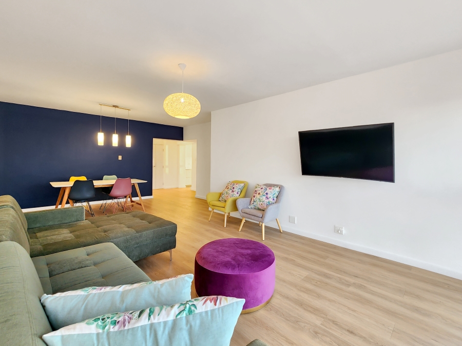 2 Bedroom Property for Sale in Sea Point Western Cape